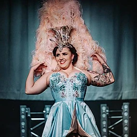 Burlesque, burleskiesiintyjä, Burleski show