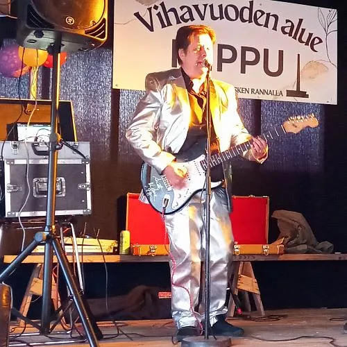 Tornadolla on tyylikkään esiintymisasut